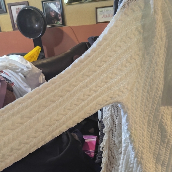 AKIRA Elegant Long Sleeve White Dress - Picture 3 of 5